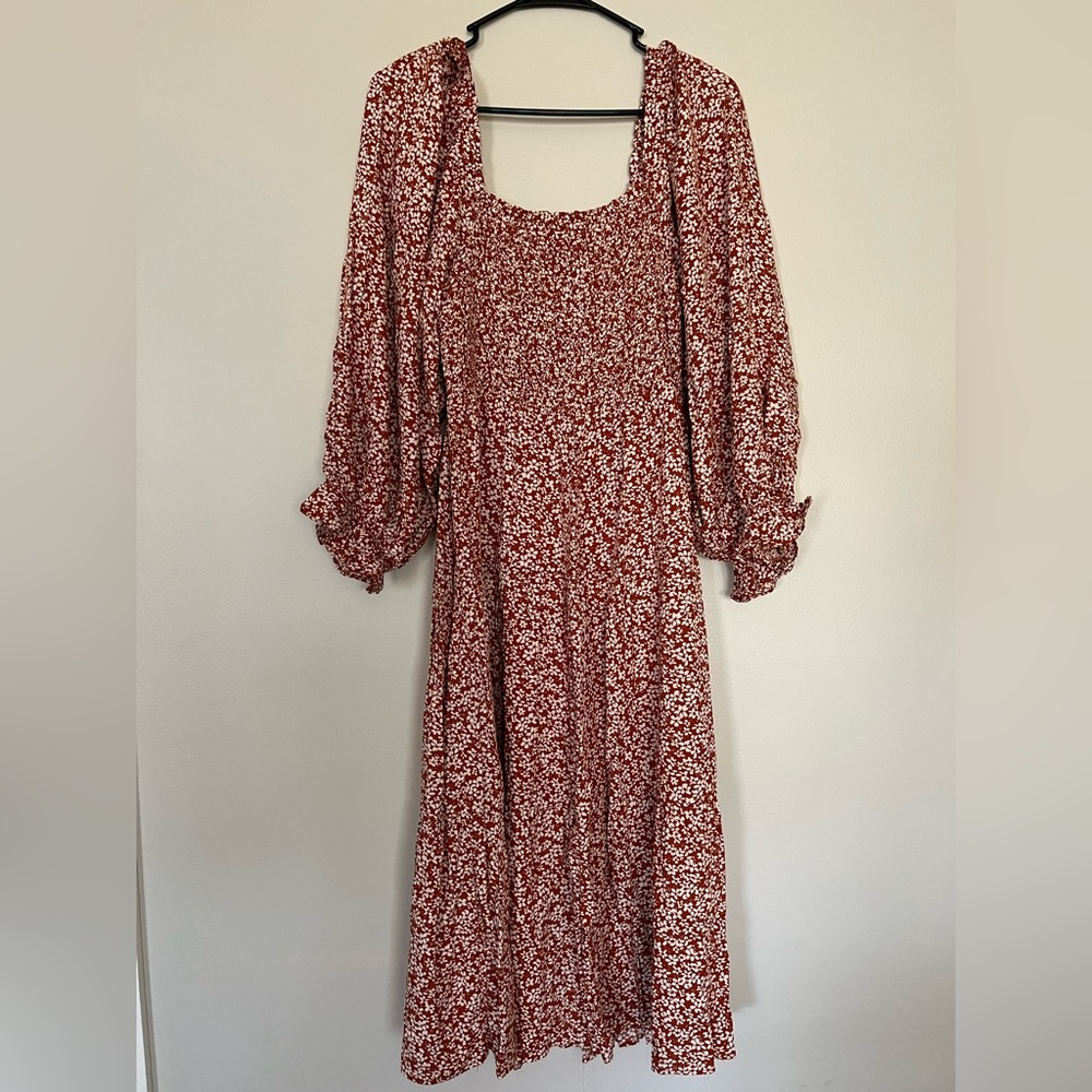 Chic Long Sleeve Floral Dress in Red